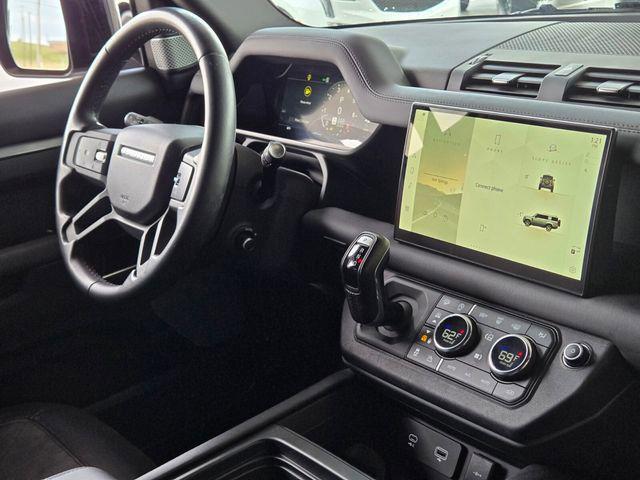 2024 Land Rover Defender 130 P400 X-Dynamic SE