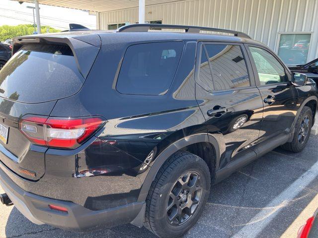 2023 Honda Pilot AWD TrailSport