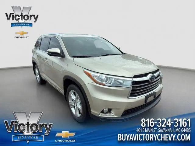 2015 Toyota Highlander Limited Platinum V6 for sale in Savannah, MO