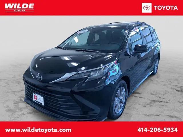 2026 Toyota Sienna LE for sale in West Allis, WI