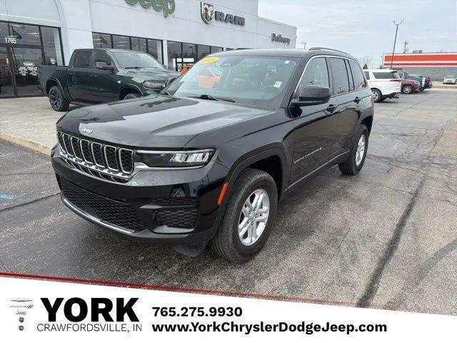 2023 Jeep Grand Cherokee Laredo 4x4 for sale in Greencastle, IN