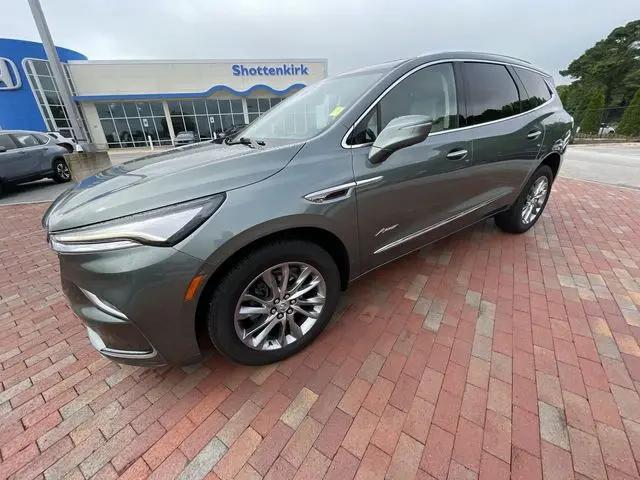 2023 Buick Enclave Avenir FWD