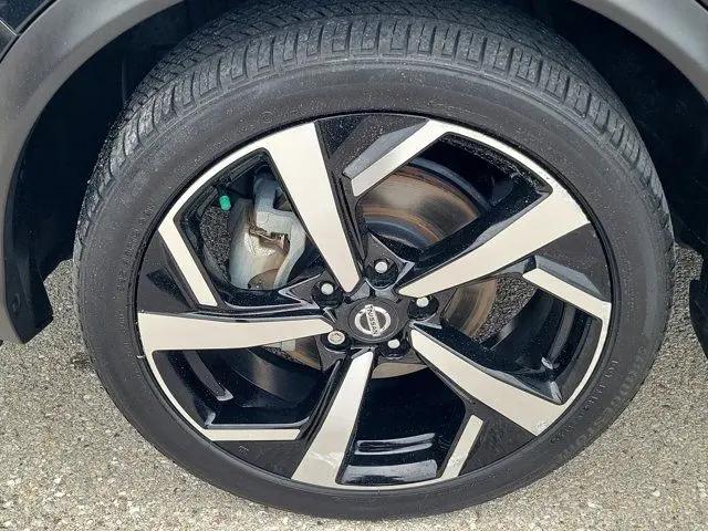 2022 Nissan Rogue Sport SL AWD Xtronic CVT