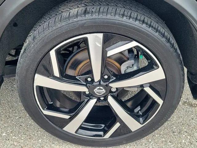 2022 Nissan Rogue Sport SL AWD Xtronic CVT