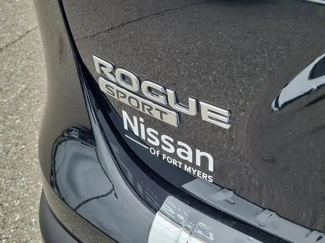 2022 Nissan Rogue Sport SL AWD Xtronic CVT