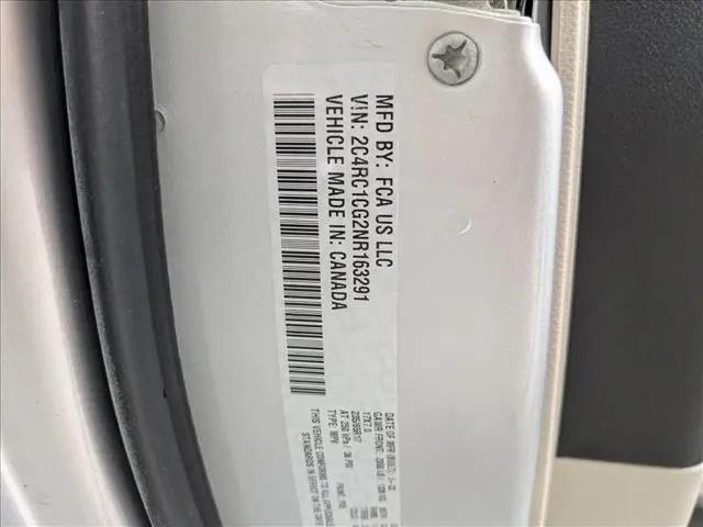 2022 Chrysler Voyager LX