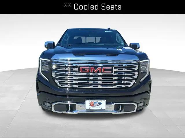 2023 GMC Sierra 1500 4WD Crew Cab Short Box Denali