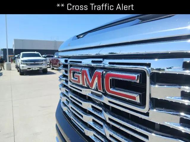 2023 GMC Sierra 1500 4WD Crew Cab Short Box Denali
