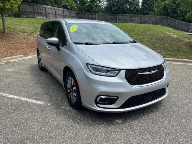2023 Chrysler Pacifica Hybrid Touring L for sale in High Point, NC