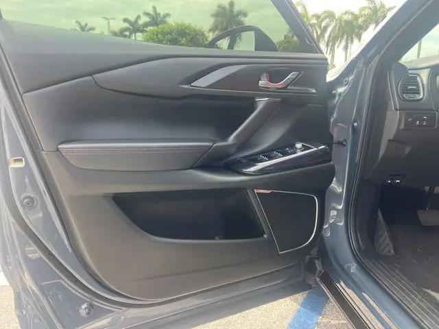 2021 Mazda CX-9 Carbon Edition