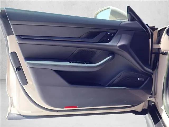 2023 Porsche Taycan Taycan