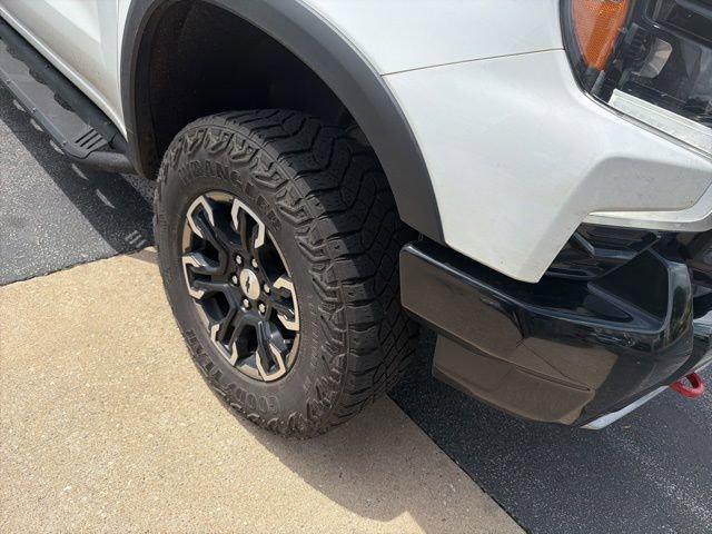 2024 Chevrolet Silverado 1500 4WD Crew Cab Short Bed ZR2