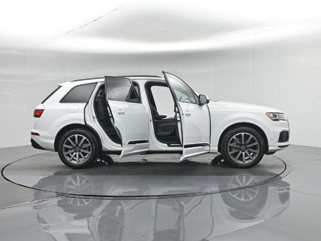 2022 Audi Q7 Premium Plus 45 TFSI quattro Tiptronic