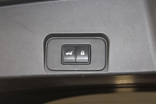 2021 Nissan Rogue SV FWD