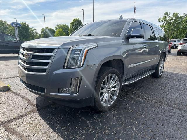 2019 Cadillac Escalade ESV Luxury