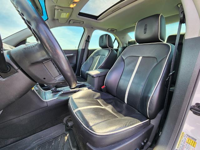 2010 Lincoln MKZ Base
