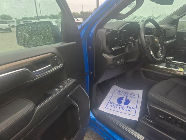 2023 Chevrolet Silverado 1500 4WD Crew Cab Standard Bed LT
