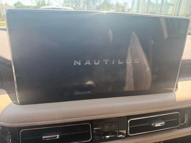 2021 Lincoln Nautilus Reserve