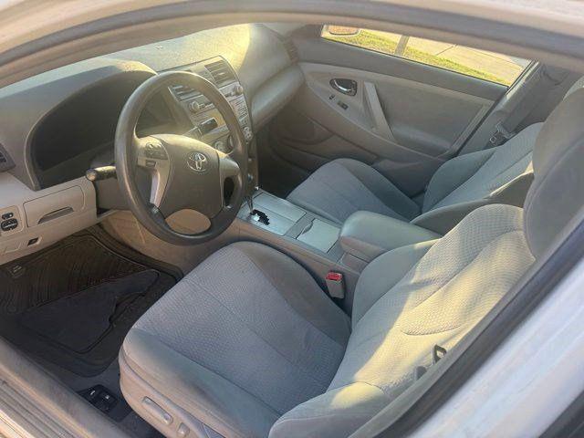2010 Toyota Camry LE
