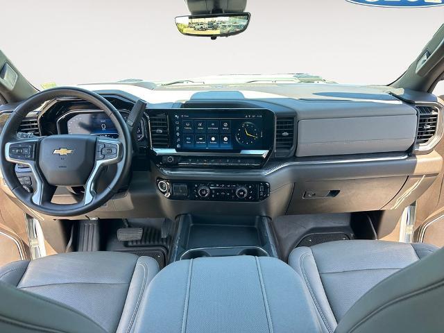 2025 Chevrolet Silverado 2500HD 4WD Crew Cab Standard Bed LTZ