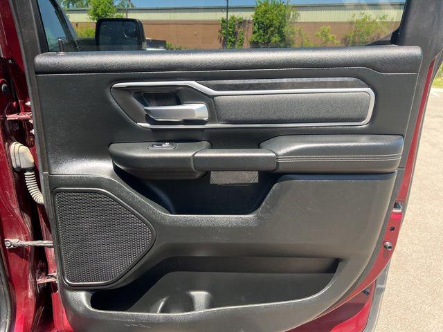 2019 Ram 1500 Big Horn/Lone Star Crew Cab 4x4 5'7" Box