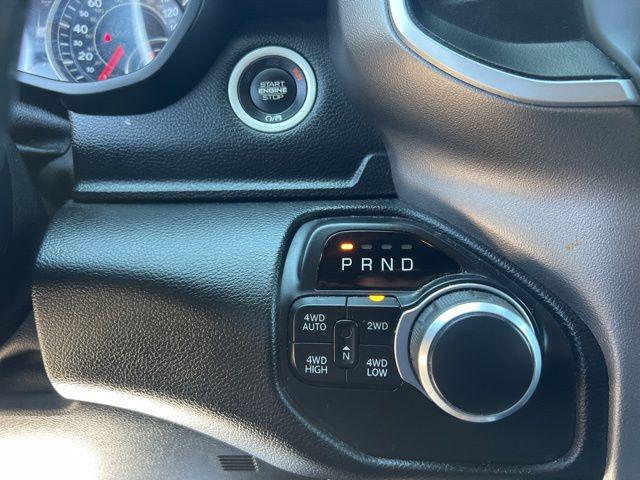2019 Ram 1500 Big Horn/Lone Star Crew Cab 4x4 5'7" Box