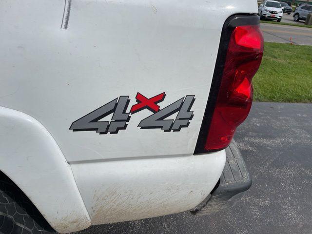 2003 Chevrolet Silverado 2500HD LS