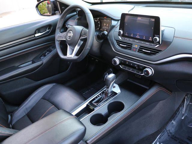 2022 Nissan Altima SR VC-Turbo FWD