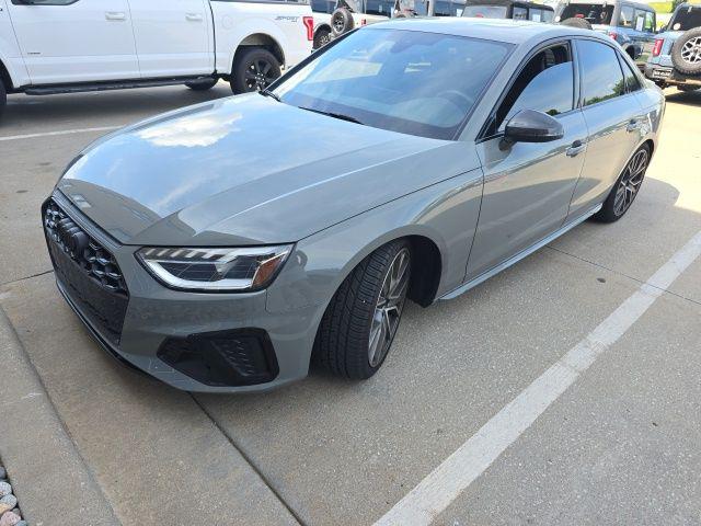 2022 Audi S4 Premium Plus TFSI quattro Tiptronic