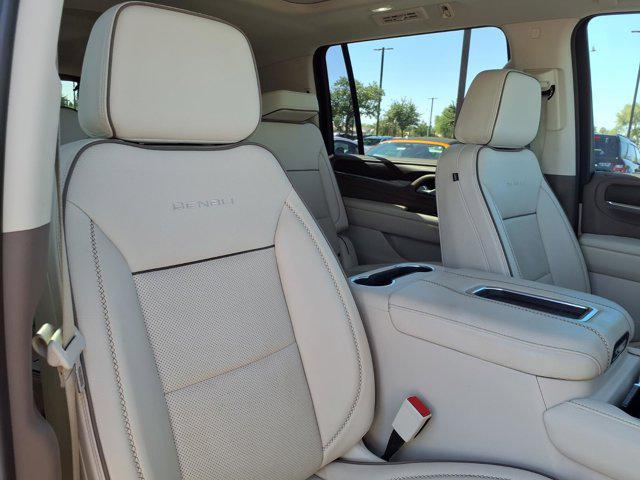 2021 GMC Yukon XL 4WD Denali