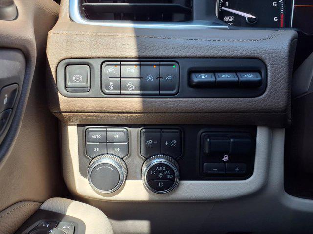 2021 GMC Yukon XL 4WD Denali