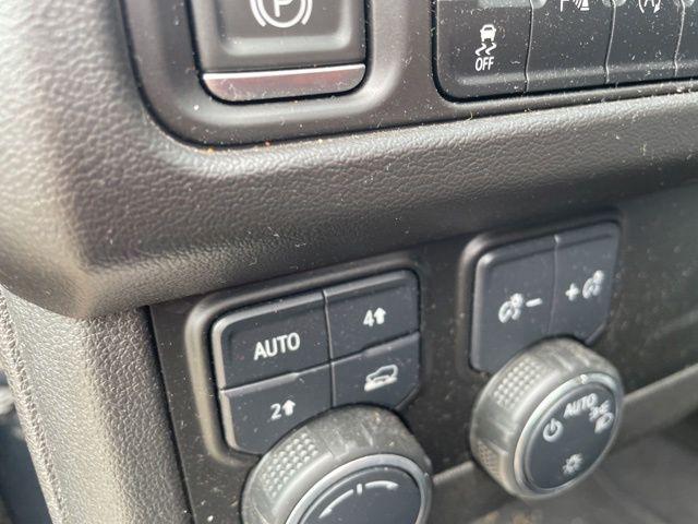 2021 Chevrolet Suburban 4WD RST