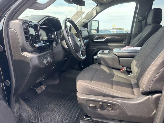 2025 Chevrolet Silverado 2500HD 4WD Crew Cab Standard Bed LT