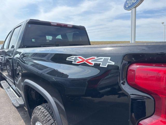 2025 Chevrolet Silverado 2500HD 4WD Crew Cab Standard Bed LT