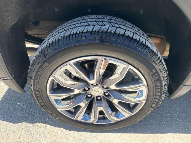 2024 GMC Sierra 1500 4WD Crew Cab Short Box Denali