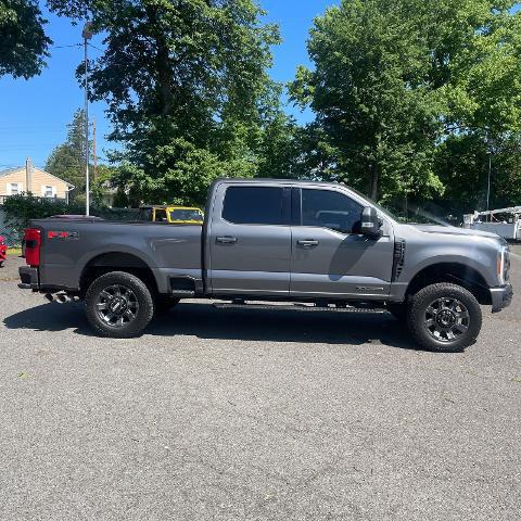 2023 Ford F-350 LARIAT
