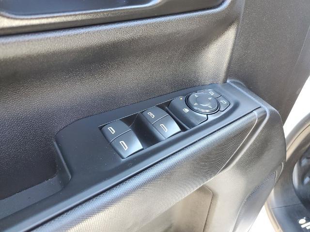 2024 GMC Sierra 1500 4WD Crew Cab Short Box Pro