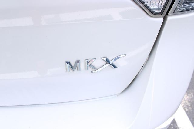 2014 Lincoln MKX Base