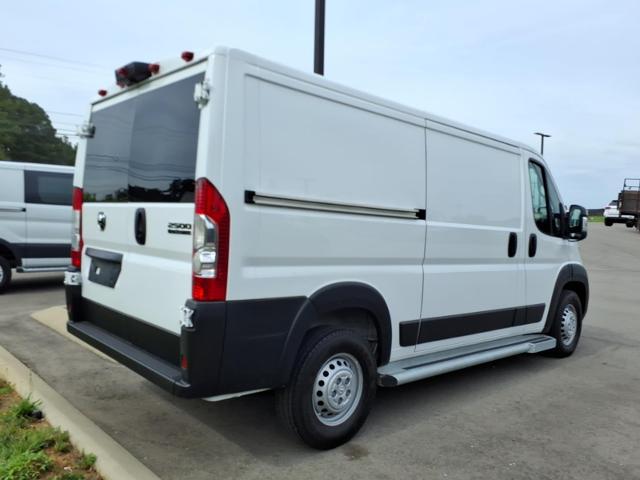 2025 Ram ProMaster 2500 Cargo Van Tradesman Low Roof 136" WB w/Pass Seat