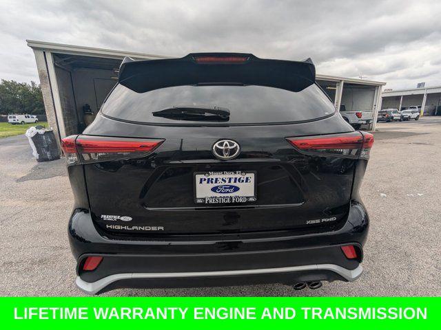 2022 Toyota Highlander XSE