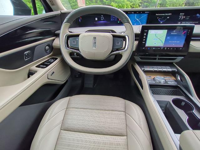 2025 Lincoln Nautilus Reserve