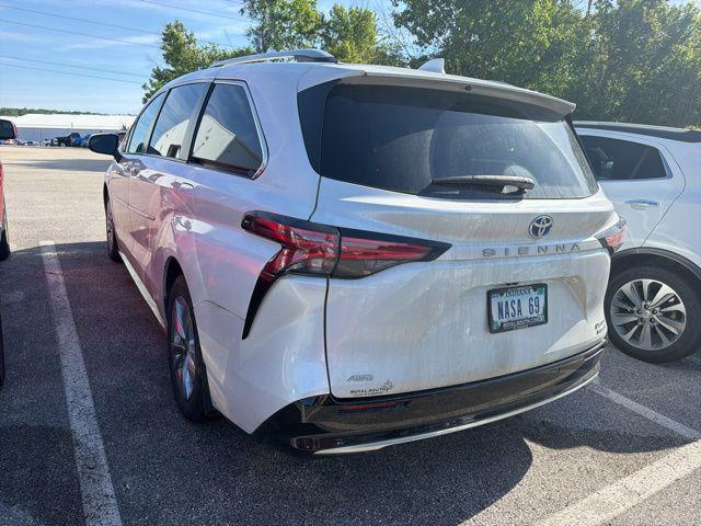2022 Toyota Sienna Limited