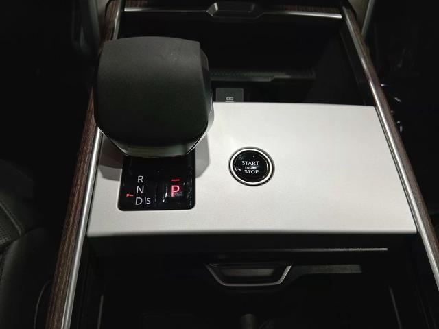 2024 Land Rover Range Rover P530 SE