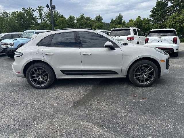 2025 Porsche Macan T