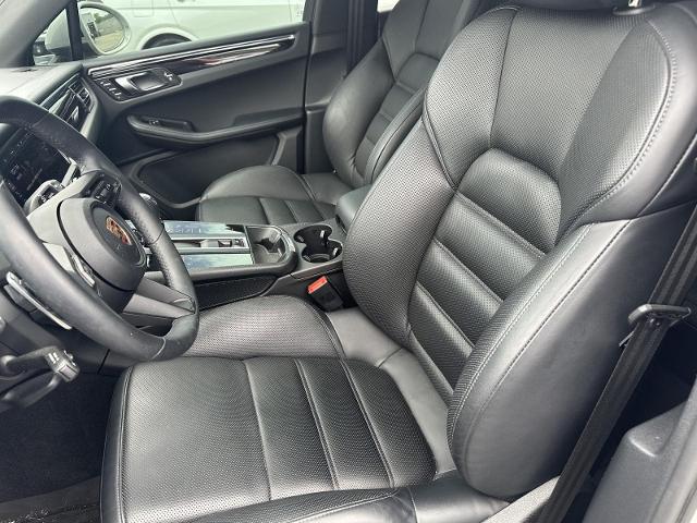 2025 Porsche Macan T