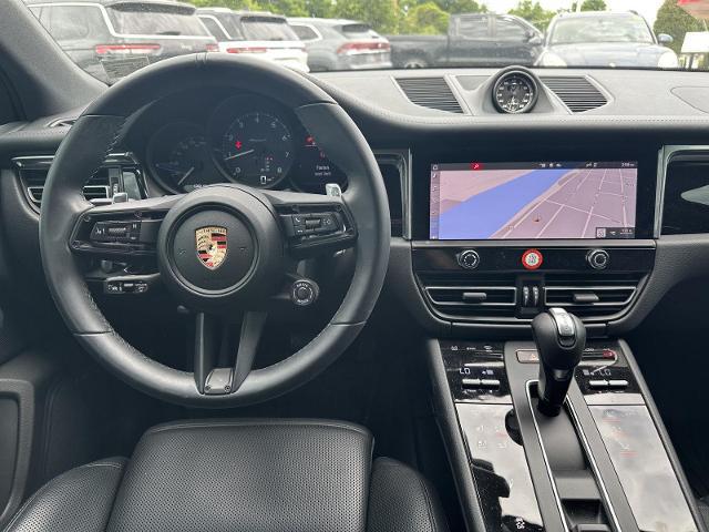 2025 Porsche Macan T