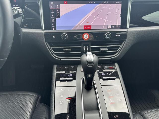 2025 Porsche Macan T