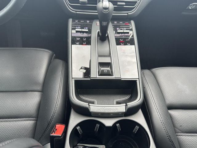 2025 Porsche Macan T