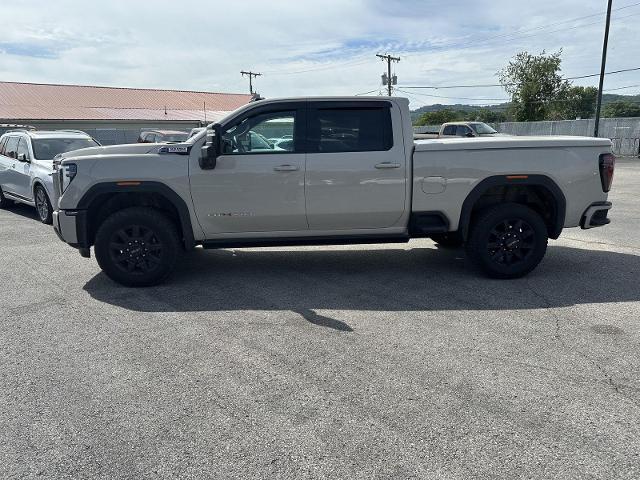 2026 GMC Sierra 2500HD Crew Cab, Standard Bed, AT4, 4WD
