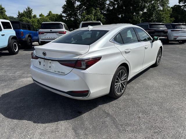 2022 Lexus ES 250 Luxury